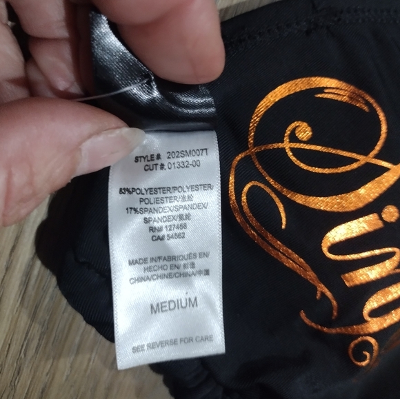 NWT Reversible Sinful bikini top - Picture 6 of 8
